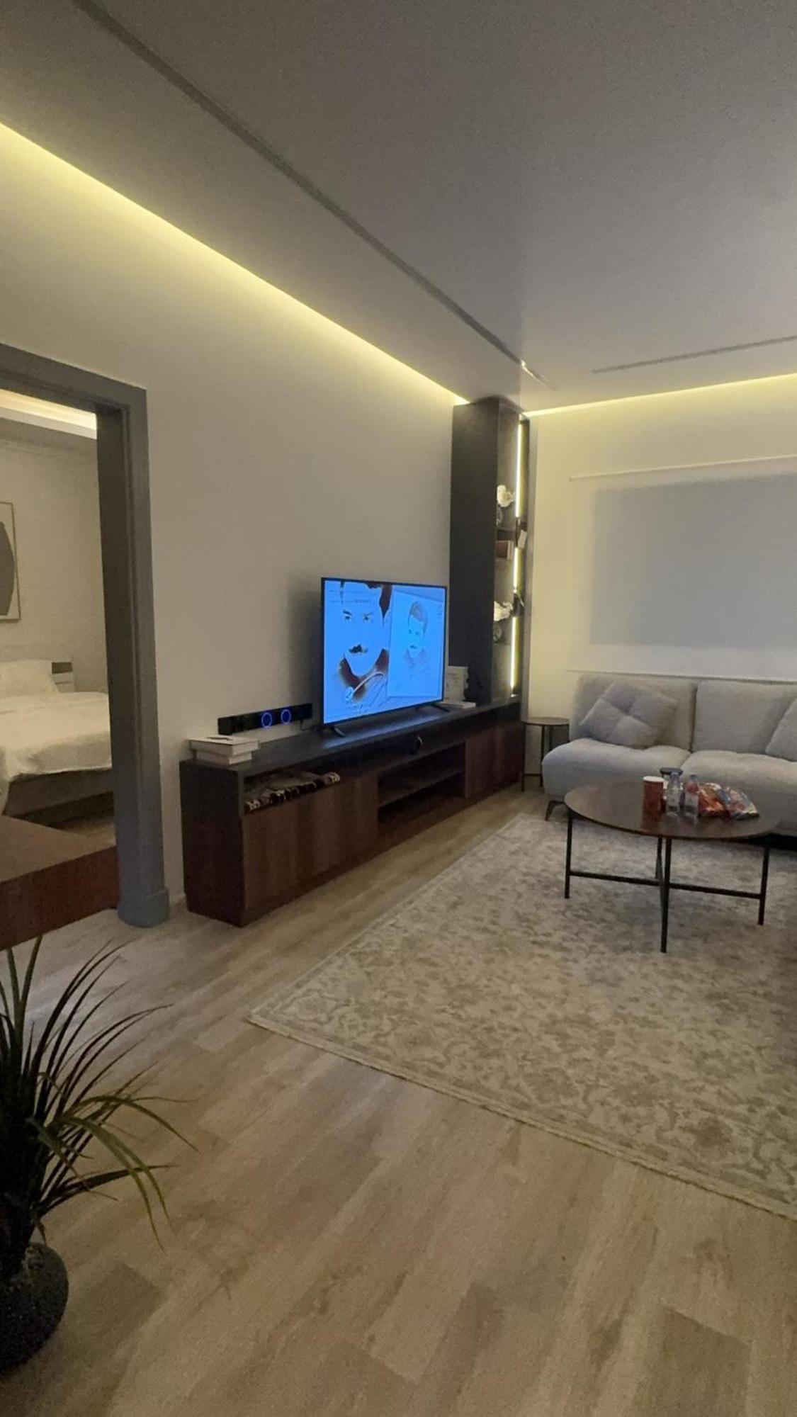 فاخرة غرفه وصاله الملقا * Riyadh